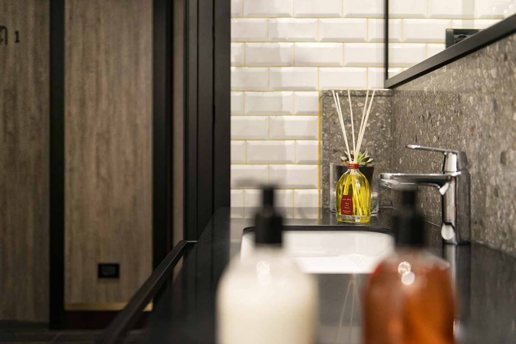 Profumo per bagni e toilette Profumo per bagni e toilette