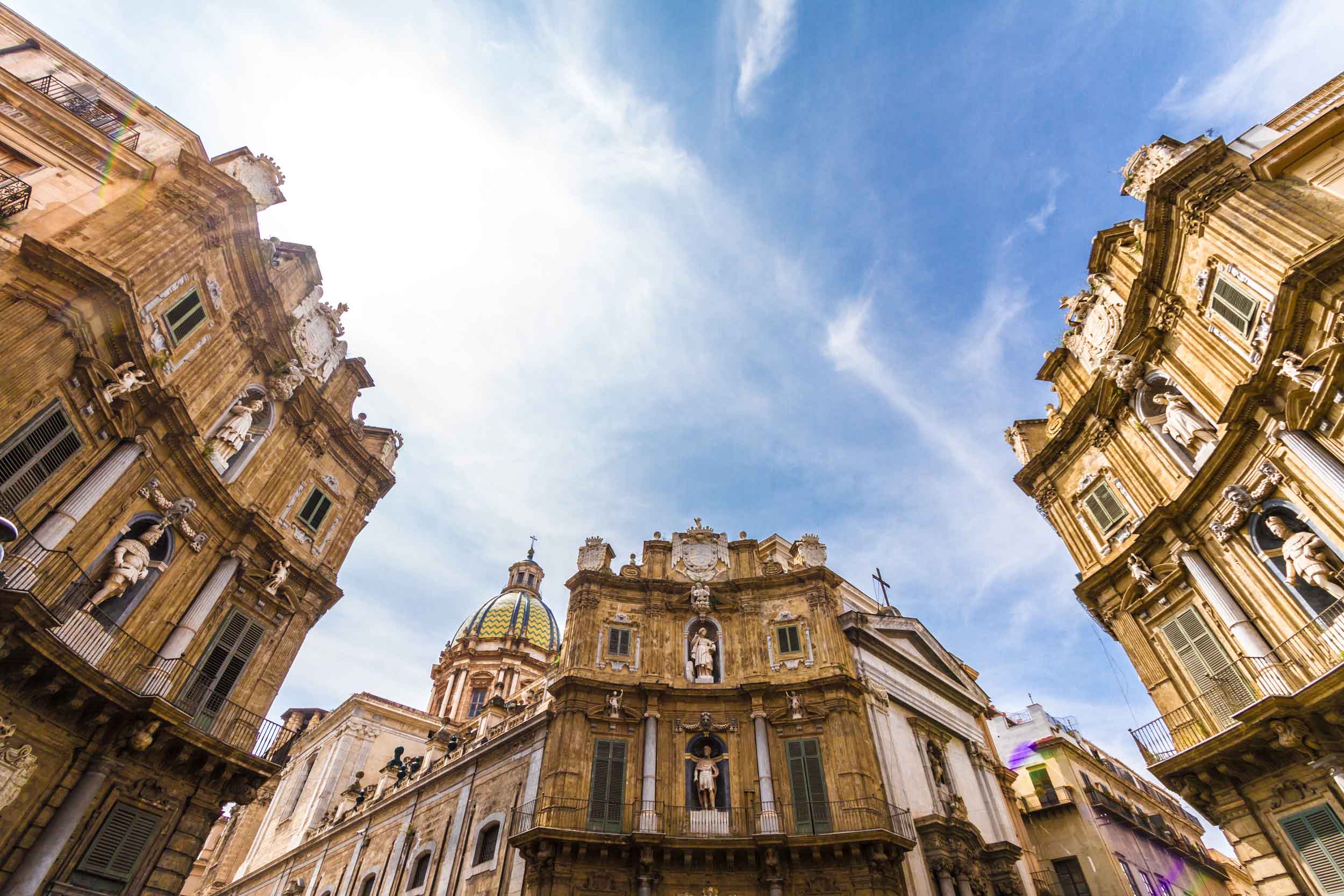 Vista dei Quattro Canti a Palermo Vista dei Quattro Canti a Palermo